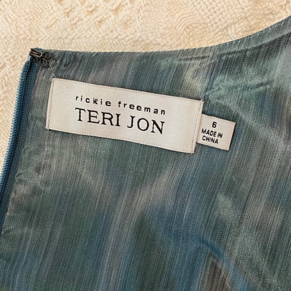 Teri Jon Cocktail Bubble Hem Dress Sz. 6 - Picture 3 of 3